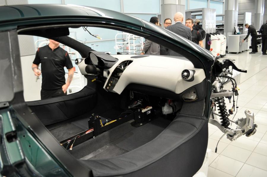  McLaren MP4-12C At Company Unveiling 2012 года  (фото 36 из 72)